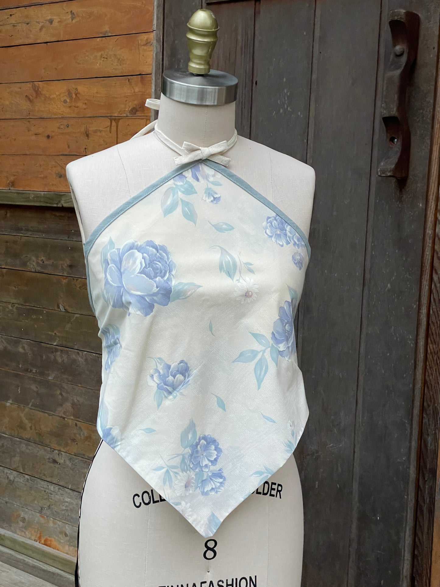 Aimee Top Blue Floral & Bind